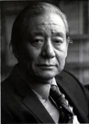 杜滋龄